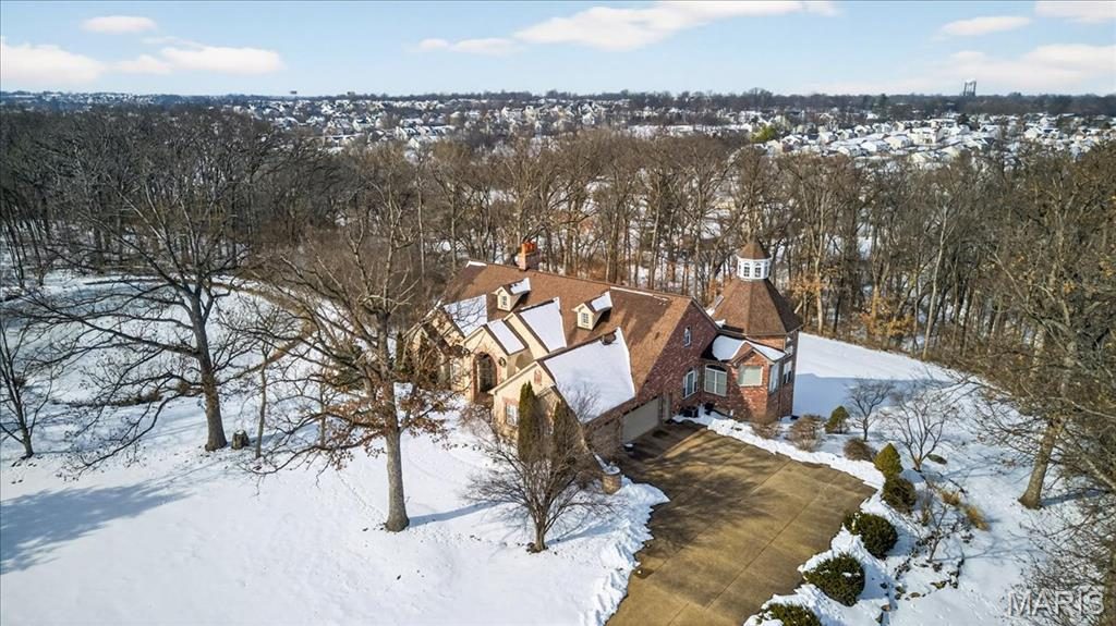 $3M, Custom home in O'Fallon